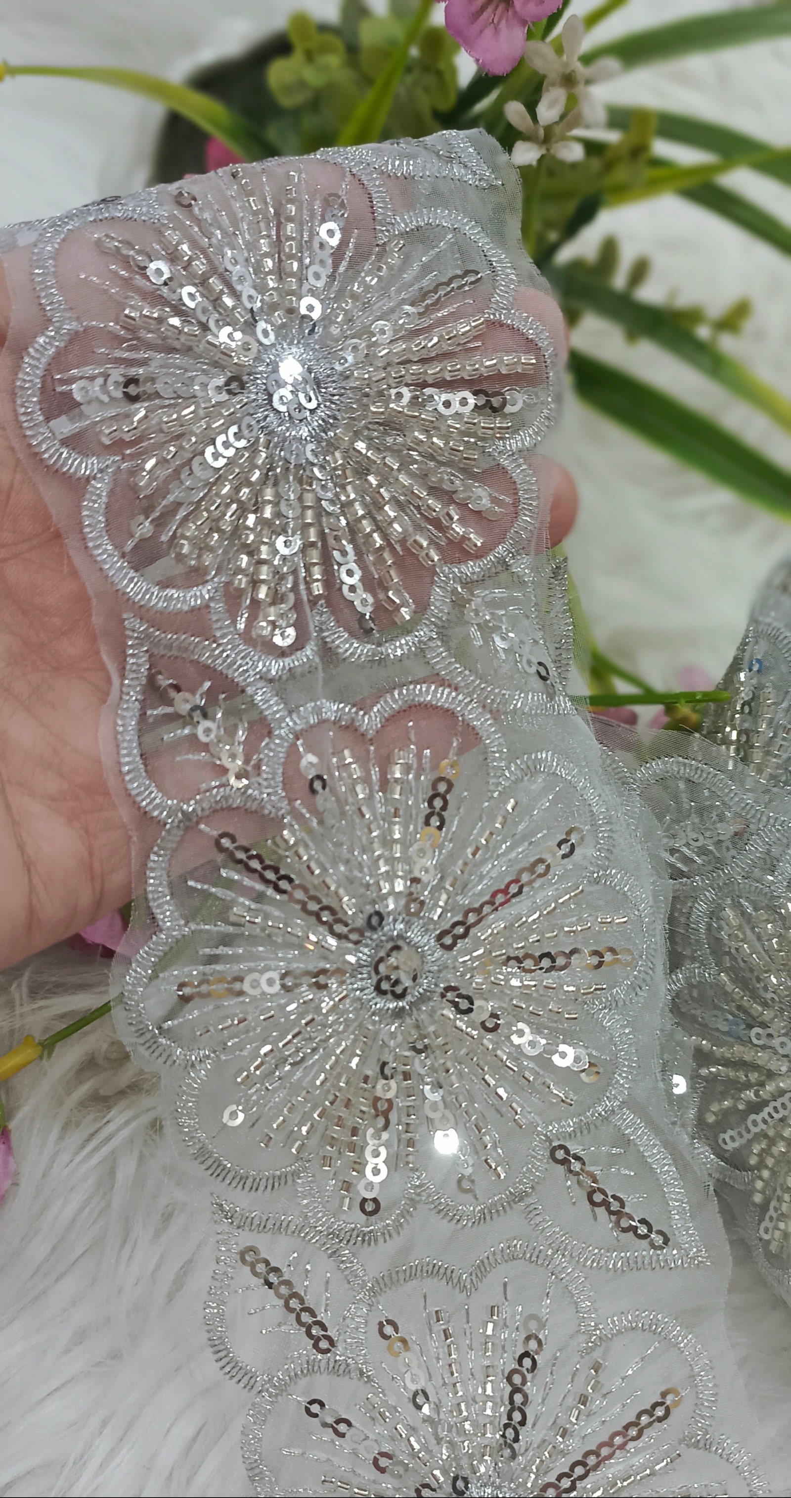 Cut work, sequence and cut Dana lace width 3 inches 