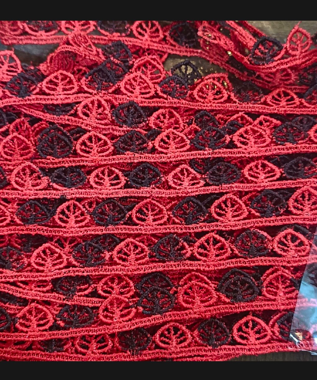 Multi colourful shuttle lace 2 yards