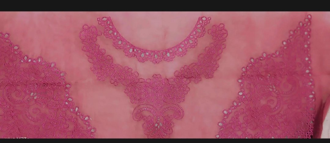 Double organza neckline with heavy 2 corners set